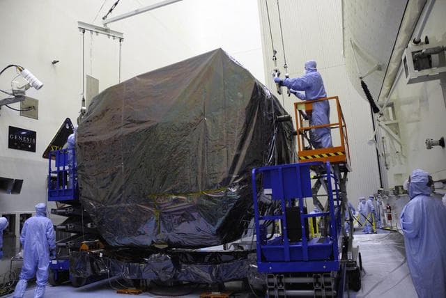 NASA image: KSC-08pd2710