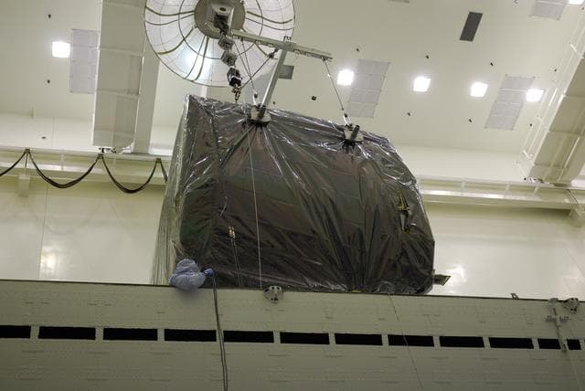 NASA image: KSC-08pd2714