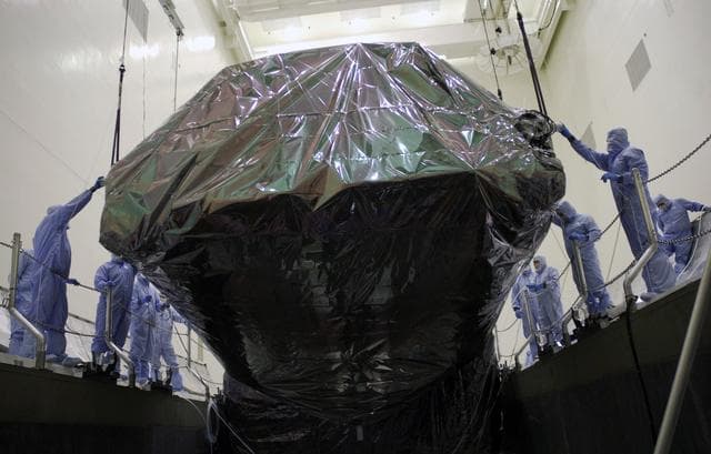 NASA image: KSC-08pd2724