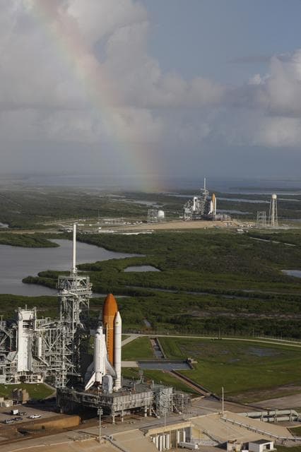 NASA image: KSC-08pd2728