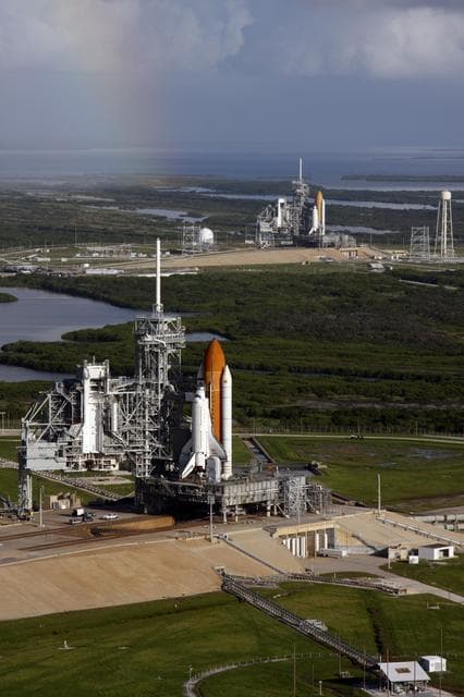 NASA image: KSC-08pd2729