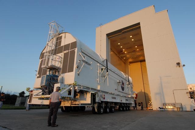 NASA image: KSC-08pd2738