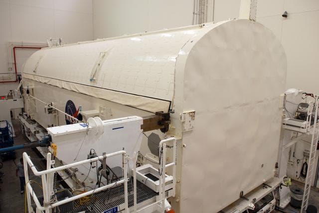 NASA image: KSC-08pd2769