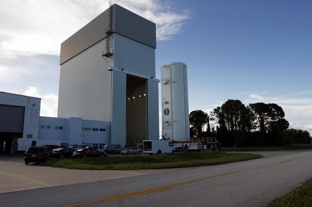 NASA image: KSC-08pd2781