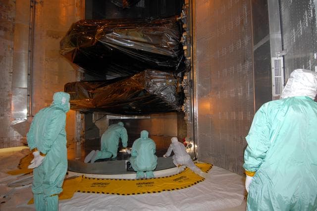 NASA image: KSC-08pd2802