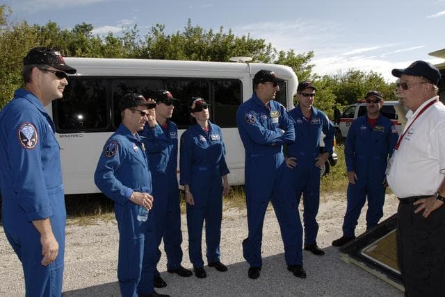 NASA image: KSC-08pd2805