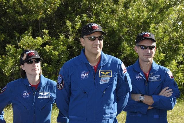 NASA image: KSC-08pd2806