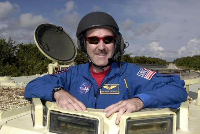 NASA image: KSC-08pd2814