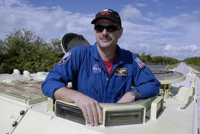 NASA image: KSC-08pd2820