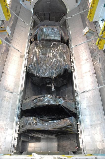 NASA image: KSC-08pd2825