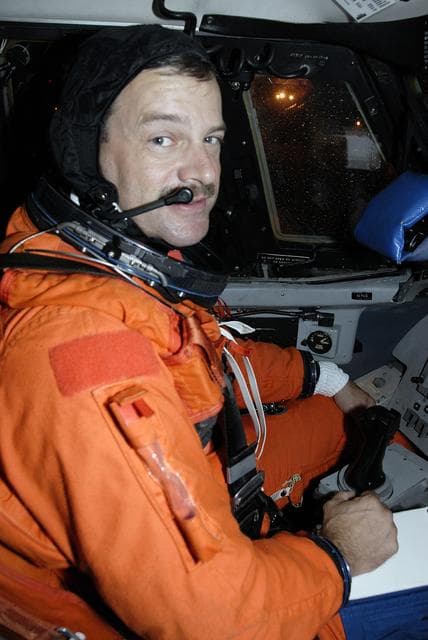 NASA image: KSC-08pd2836