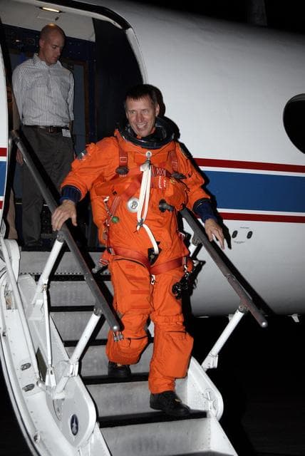 NASA image: KSC-08pd2841