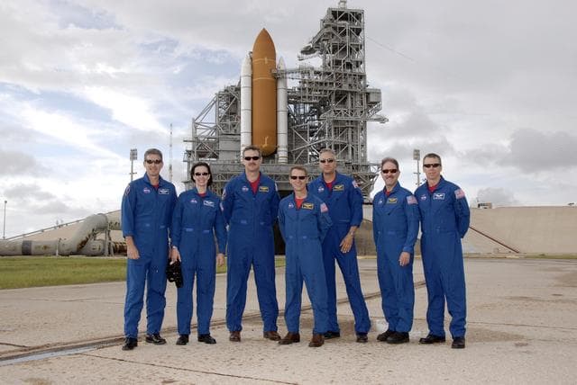 NASA image: KSC-08pd2842