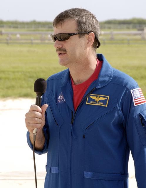 NASA image: KSC-08pd2845