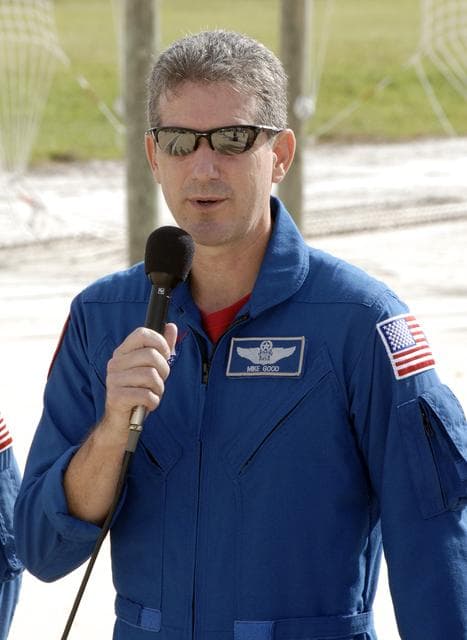 NASA image: KSC-08pd2847