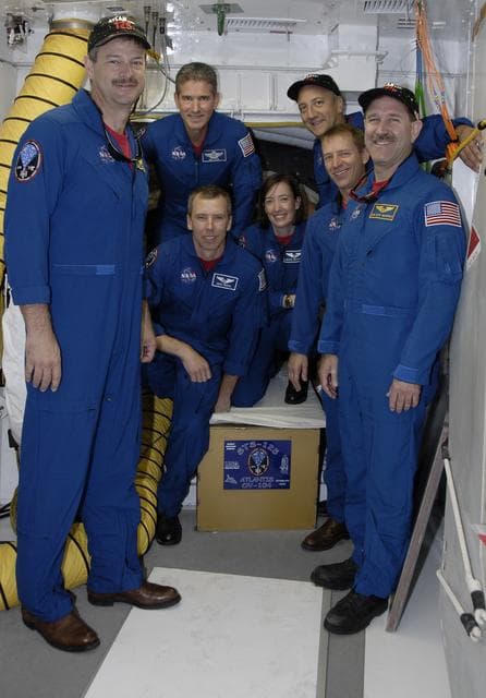 NASA image: KSC-08pd2855