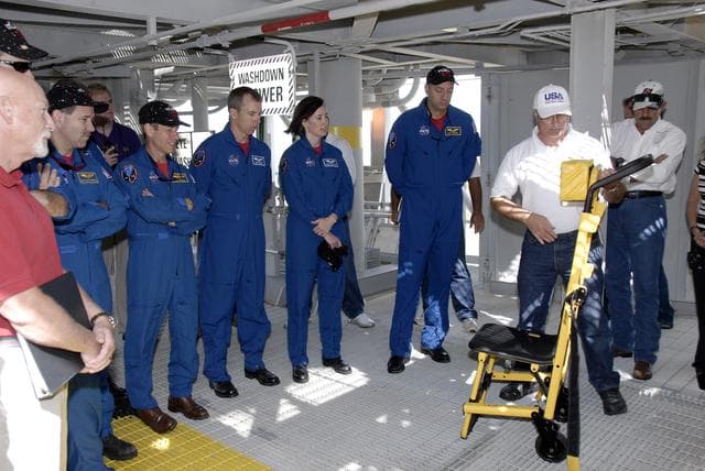 NASA image: KSC-08pd2857