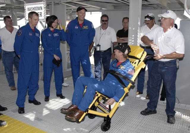 NASA image: KSC-08pd2858
