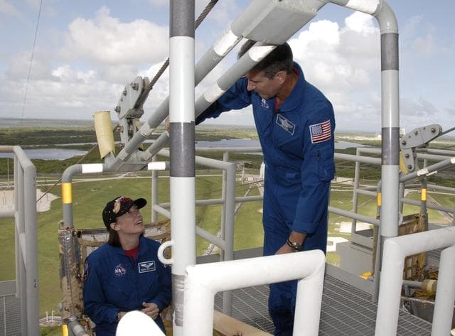 NASA image: KSC-08pd2861