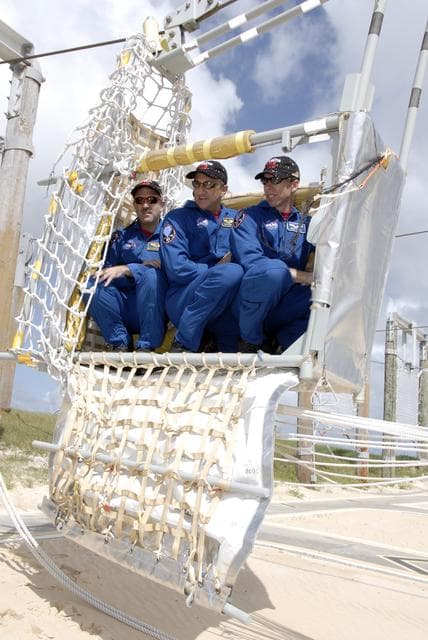 NASA image: KSC-08pd2867
