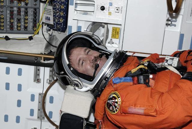 NASA image: KSC-08pd2895