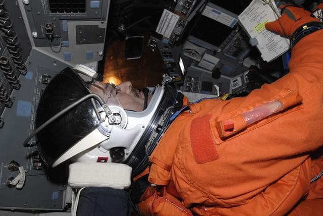 NASA image: KSC-08pd2896