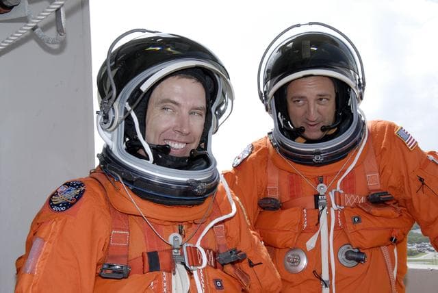 NASA image: KSC-08pd2906