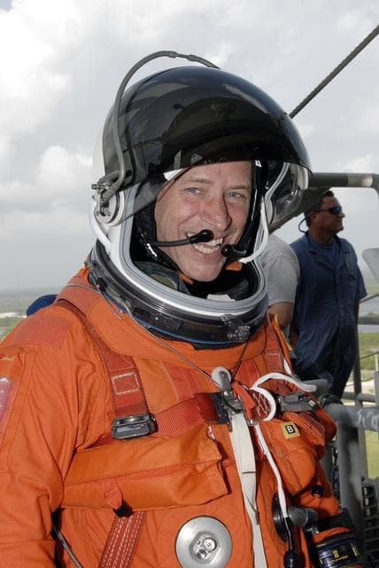 NASA image: KSC-08pd2907