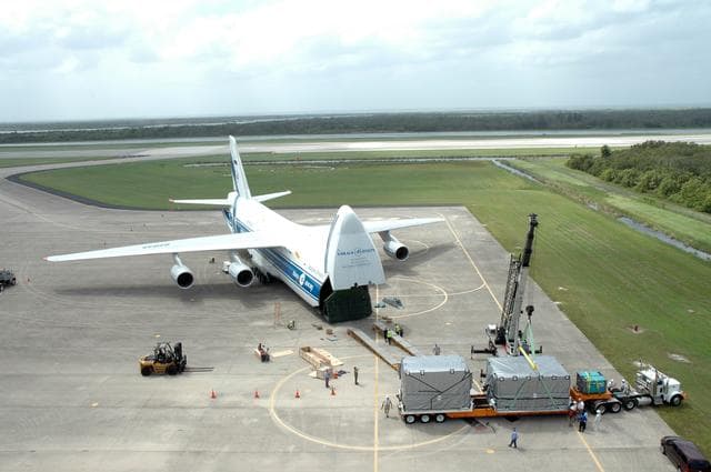 NASA image: KSC-08pd2924