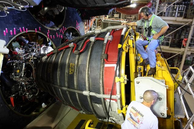 NASA image: KSC-08pd2937