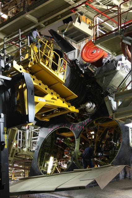 NASA image: KSC-08pd2942
