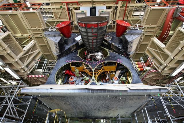 NASA image: KSC-08pd2950