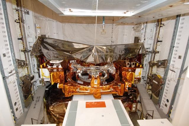 NASA image: KSC-08pd2951