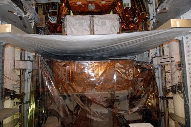 NASA image: KSC-08pd2952