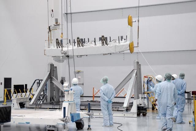 NASA image: KSC-08pd2970