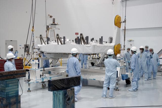 NASA image: KSC-08pd2972