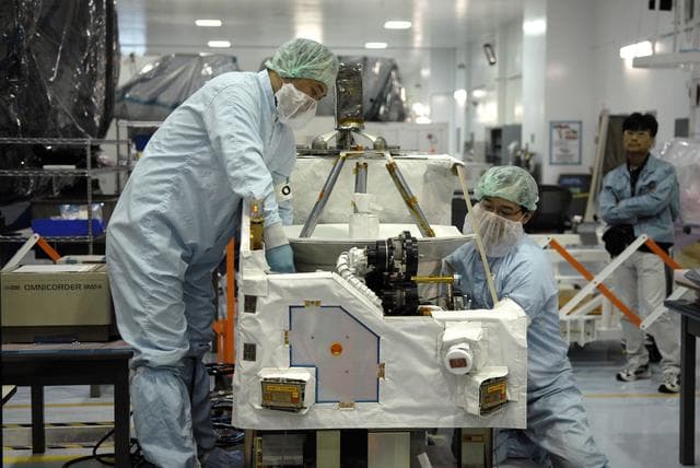 NASA image: KSC-08pd2978