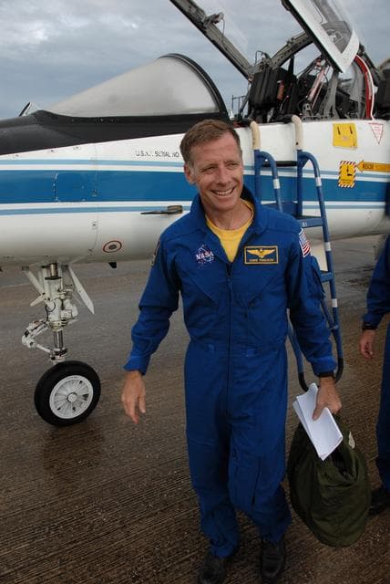 NASA image: KSC-08pd2989