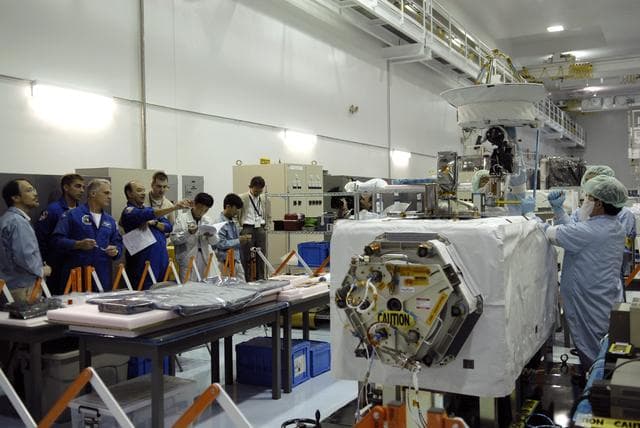 NASA image: KSC-08pd2998