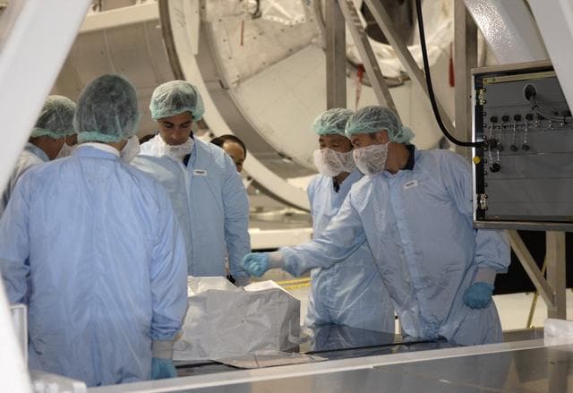 NASA image: KSC-08pd3000