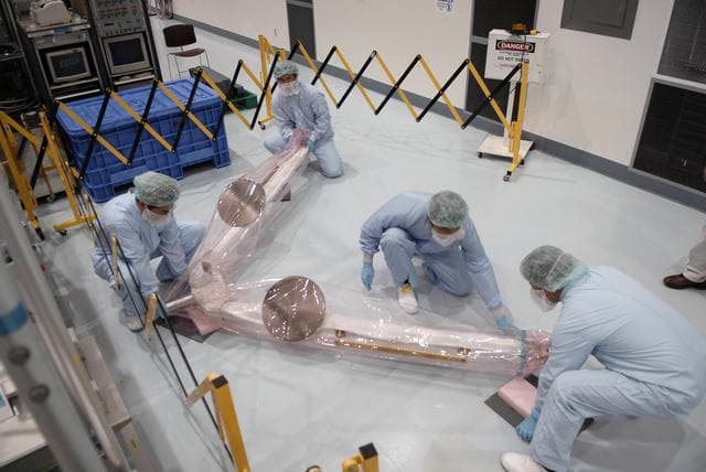 NASA image: KSC-08pd3016