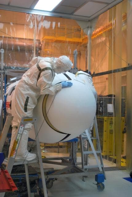 NASA image: KSC-08pd3028