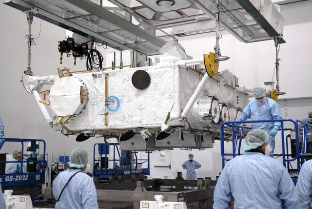 NASA image: KSC-08pd3039