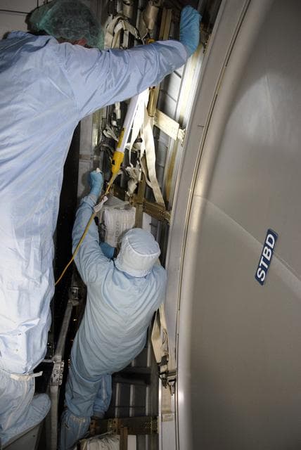 NASA image: KSC-08pd3053