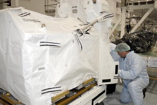 NASA image: KSC-08pd3058