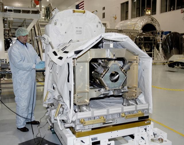 NASA image: KSC-08pd3060