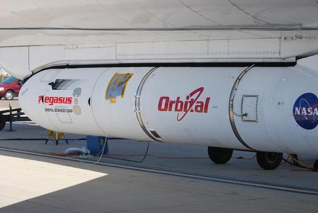 NASA image: KSC-08pd3080