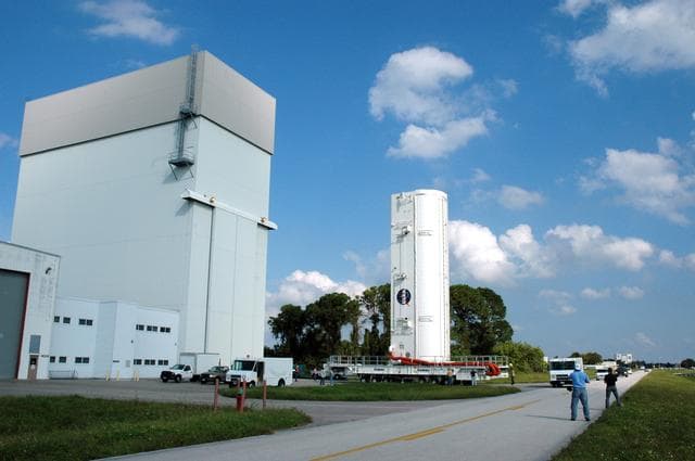 NASA image: KSC-08pd3154