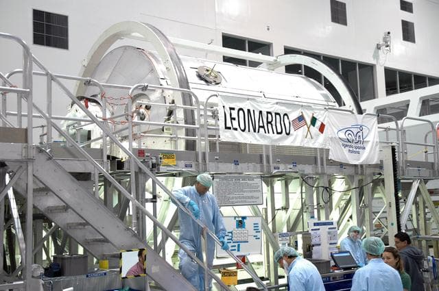 NASA image: KSC-08pd3197