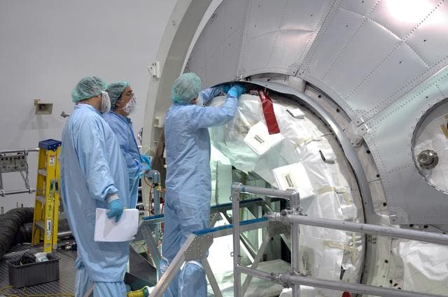 NASA image: KSC-08pd3201